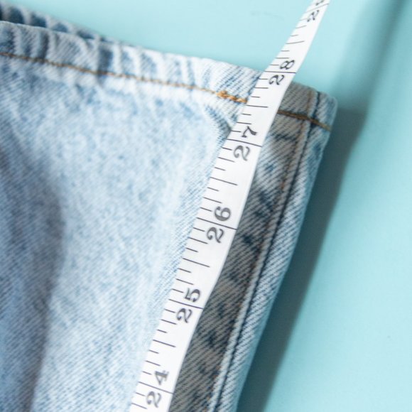 Pacsun Light Wash High Waisted Straight Leg Mom Jeans Size 28 - Picture 8 of 9